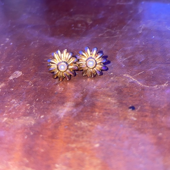 flower pearl earrings - Picture 2 of 3